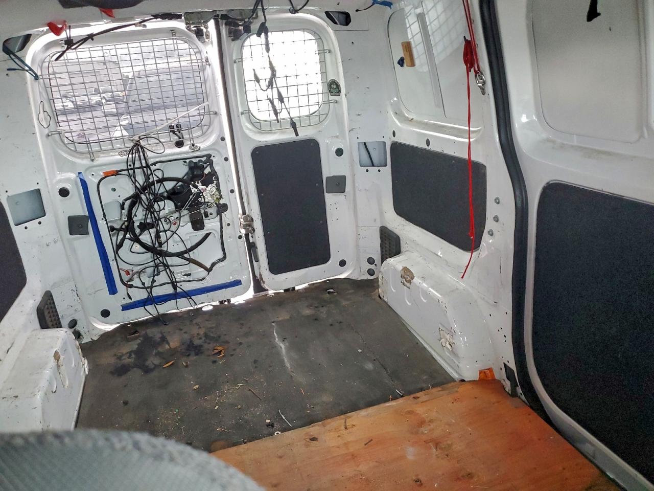 2015 CHEVROLET CITY EXPRESS LS photo 11