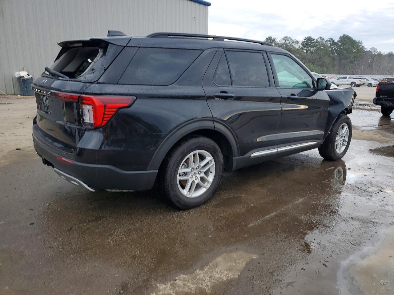 2025 FORD EXPLORER ACTIVE photo 3