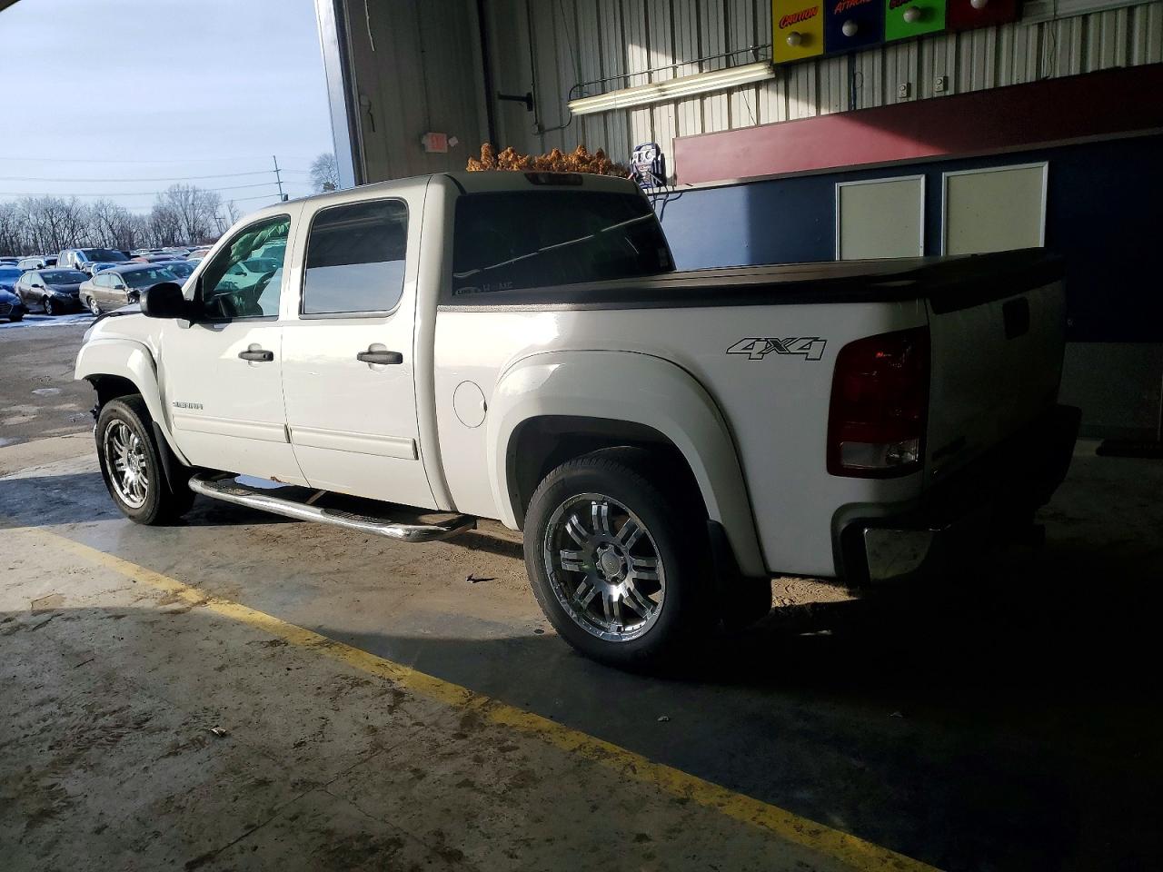2010 GMC SIERRA K1500 SLE photo 2