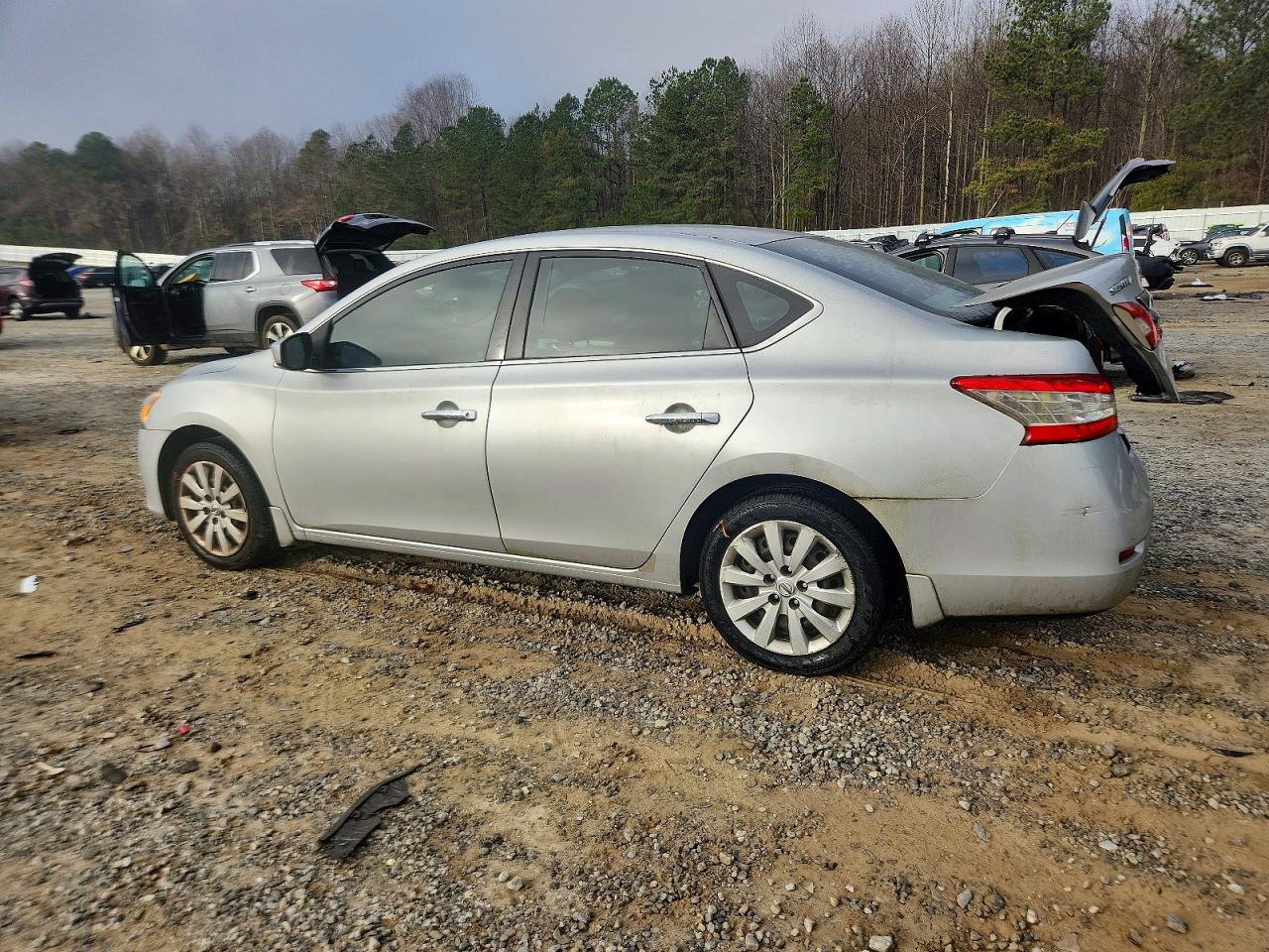2015 NISSAN SENTRA S photo 2