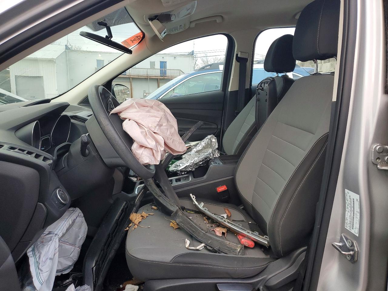 2017 FORD ESCAPE S photo 7