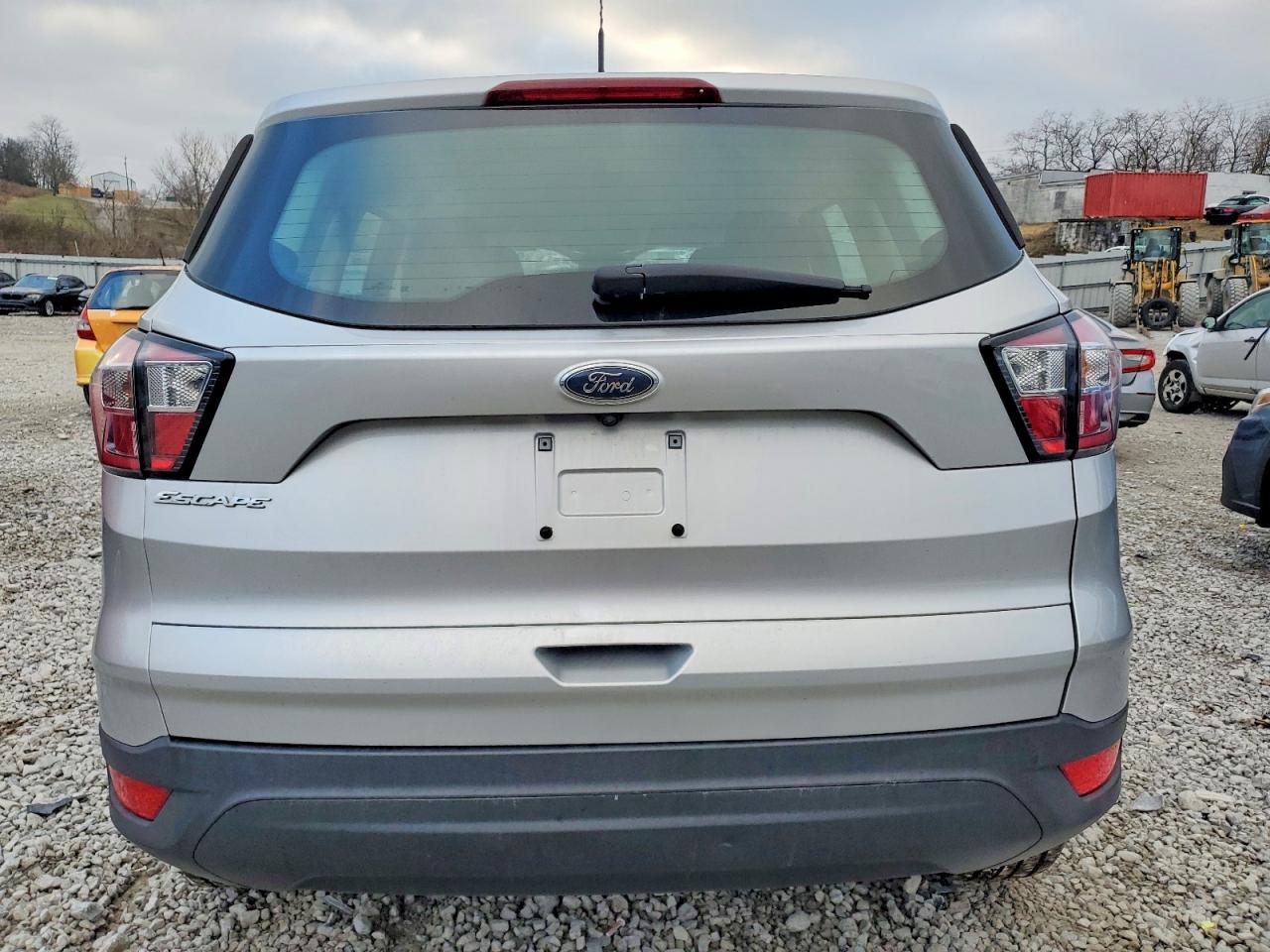2017 FORD ESCAPE S photo 6