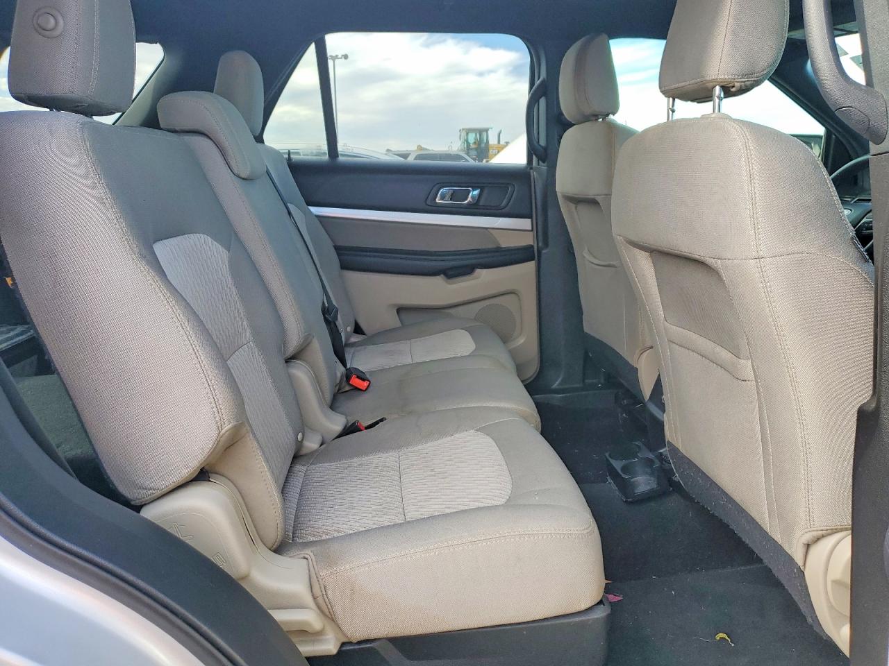 2018 FORD EXPLORER photo 11