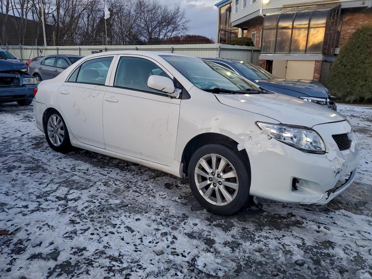 2010 TOYOTA COROLLA BASE photo 4