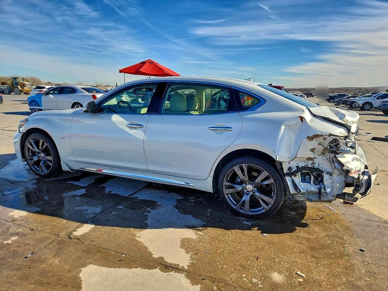 2016 INFINITI Q70L 3.7 photo 3