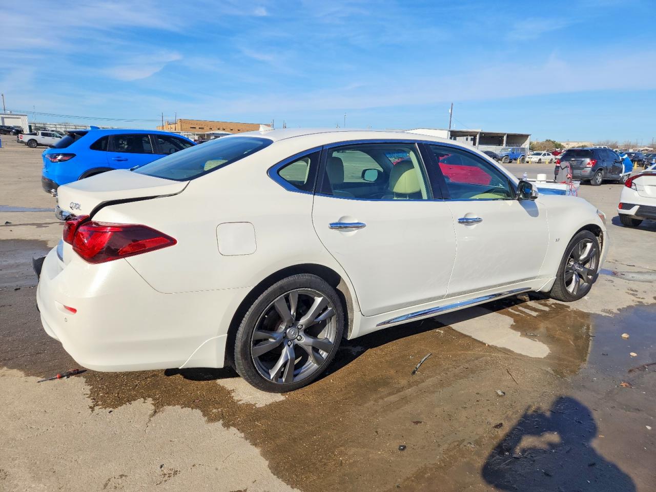 2016 INFINITI Q70L 3.7 photo 5