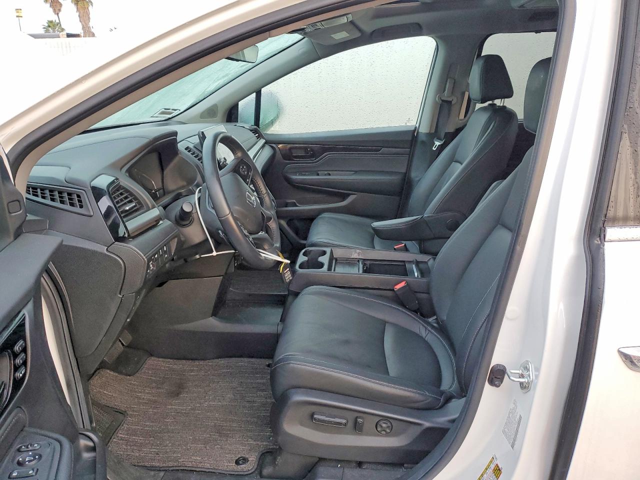 2024 HONDA ODYSSEY TOURING photo 7