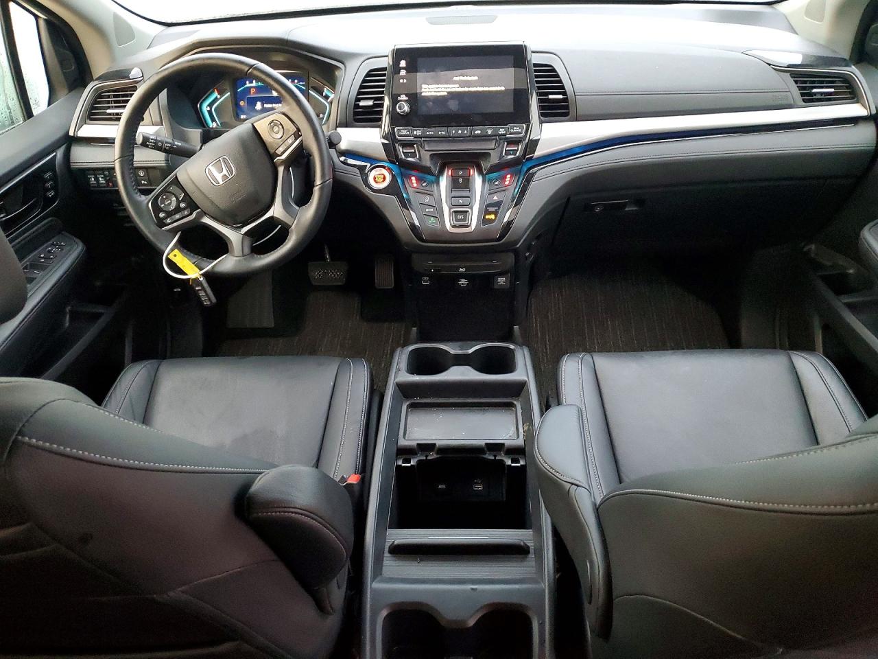 2024 HONDA ODYSSEY TOURING photo 8