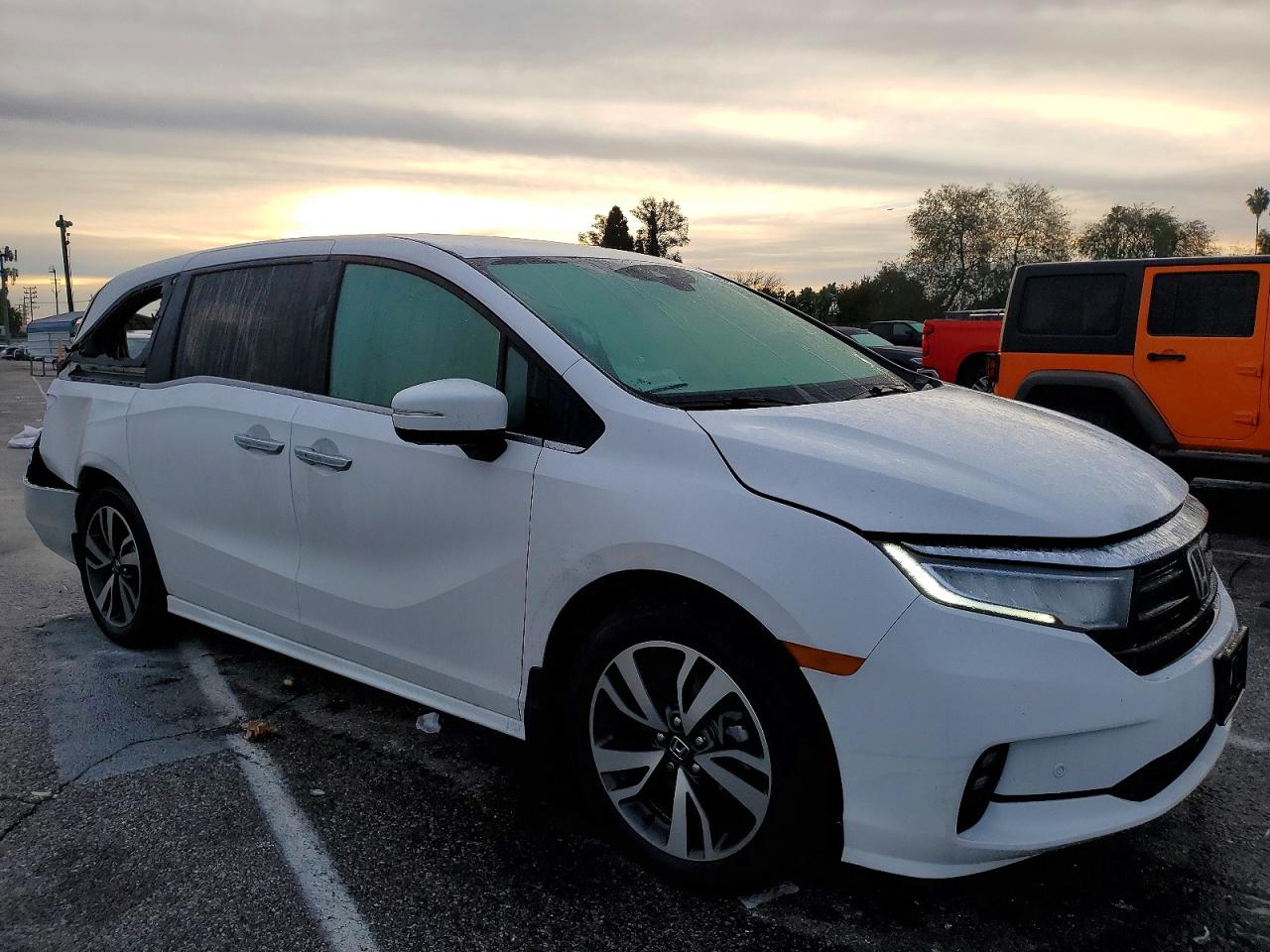 2024 HONDA ODYSSEY TOURING photo 4