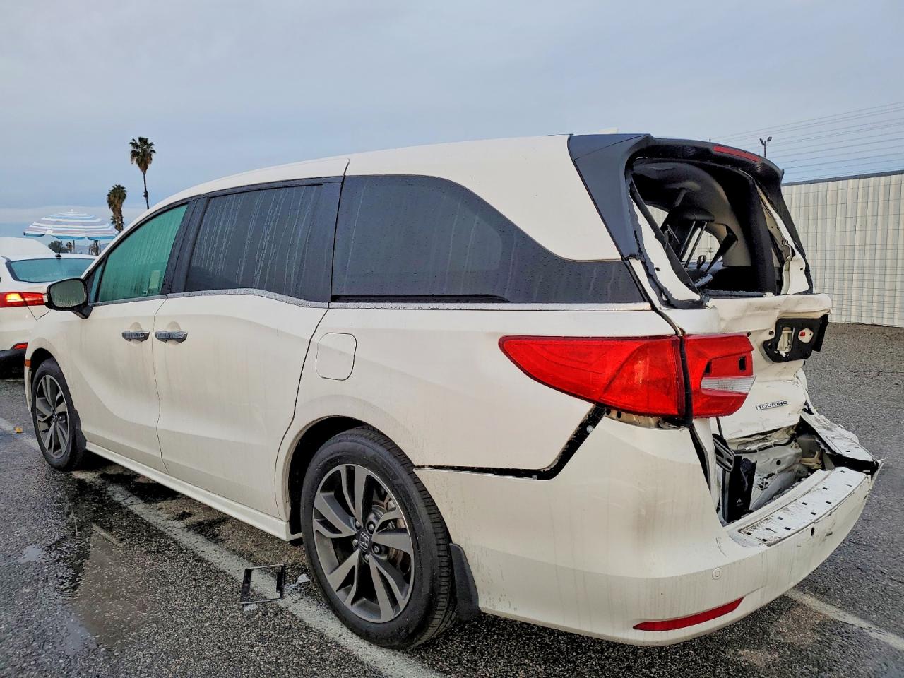 2024 HONDA ODYSSEY TOURING photo 2