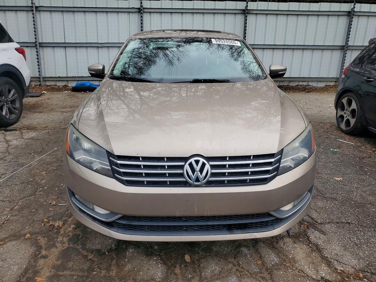 2015 VOLKSWAGEN PASSAT SEL photo 5