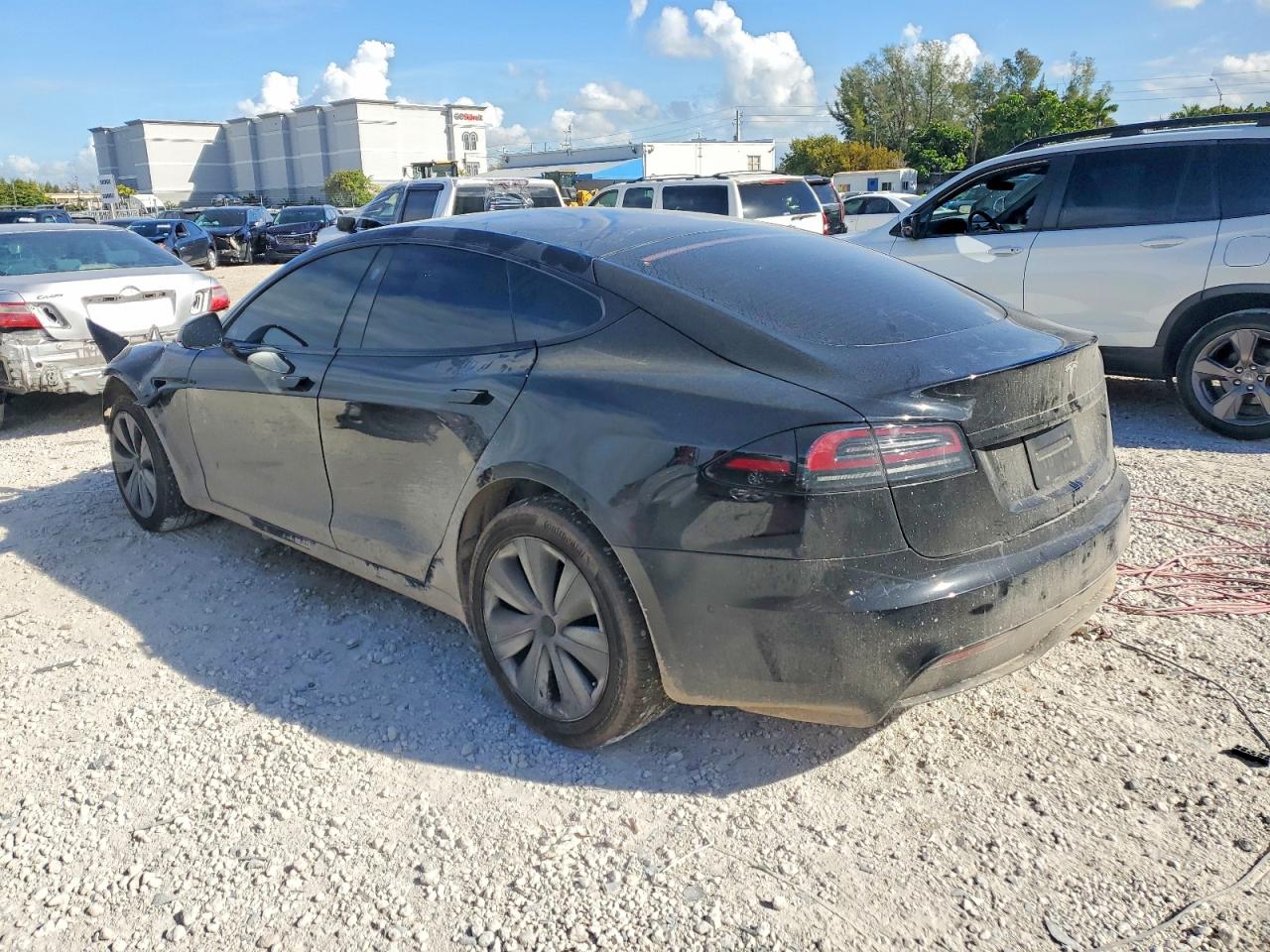 2022 TESLA MODEL S photo 2