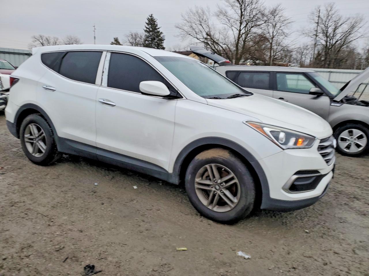 2017 HYUNDAI SANTA FE SPORT photo 4