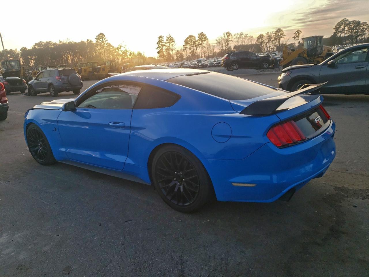 2017 FORD MUSTANG GT photo 2