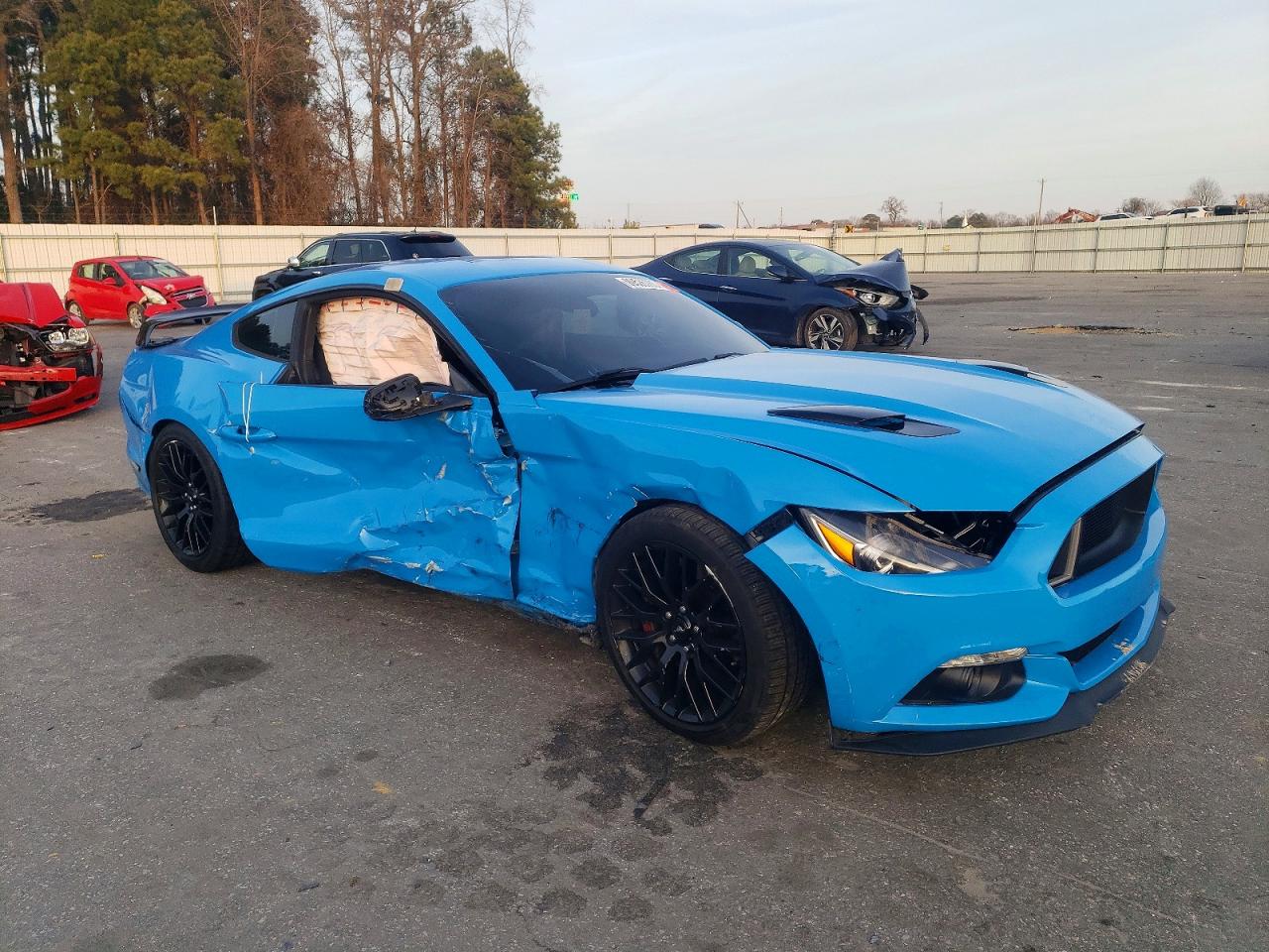 2017 FORD MUSTANG GT photo 4