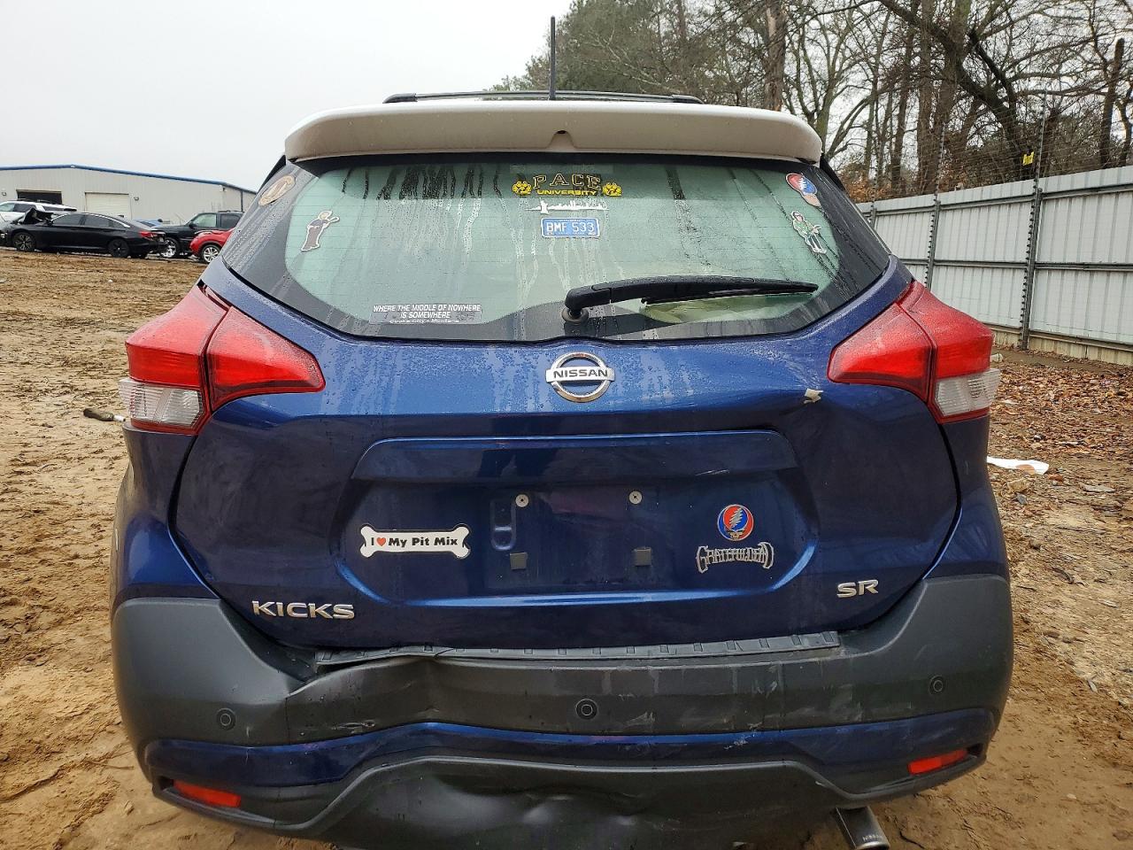 2018 NISSAN KICKS S photo 6
