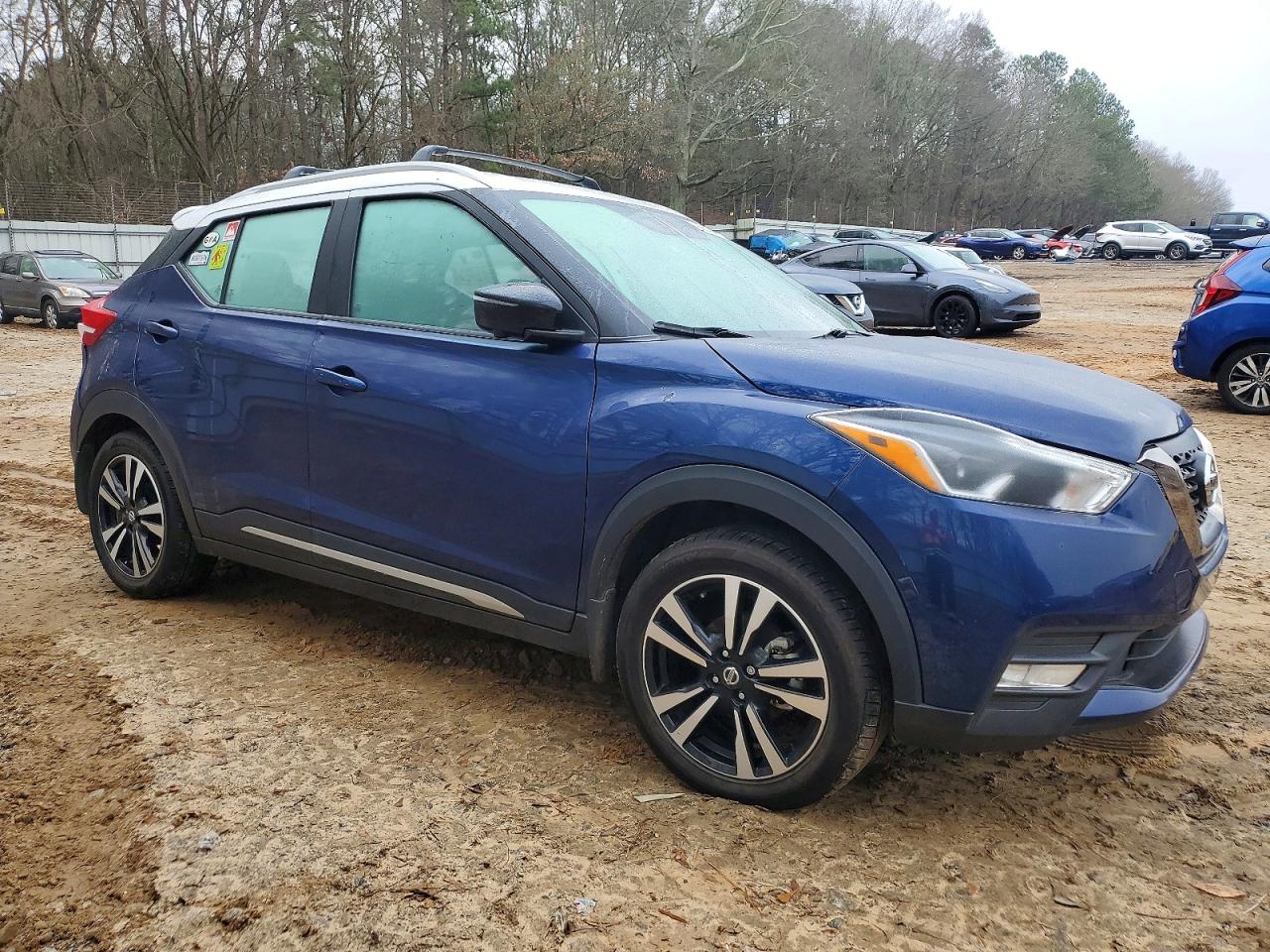 2018 NISSAN KICKS S photo 4