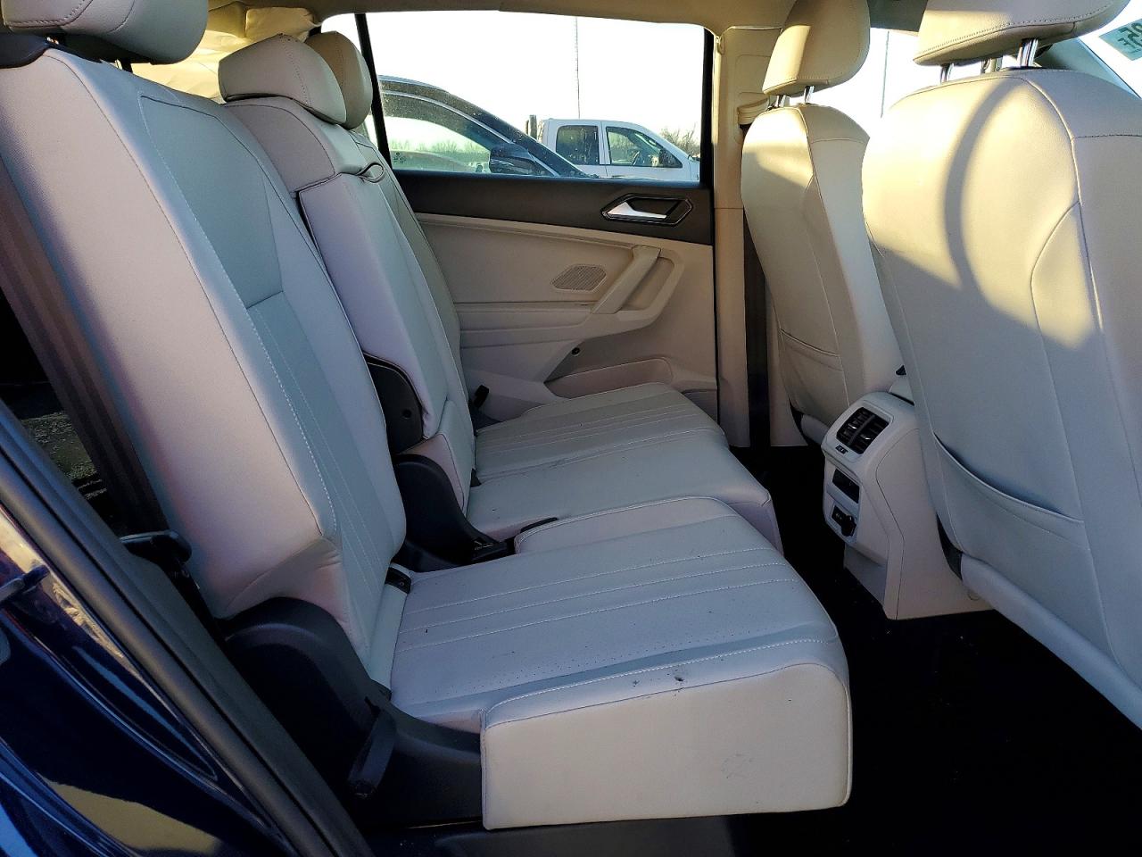 2024 VOLKSWAGEN TIGUAN SE photo 31