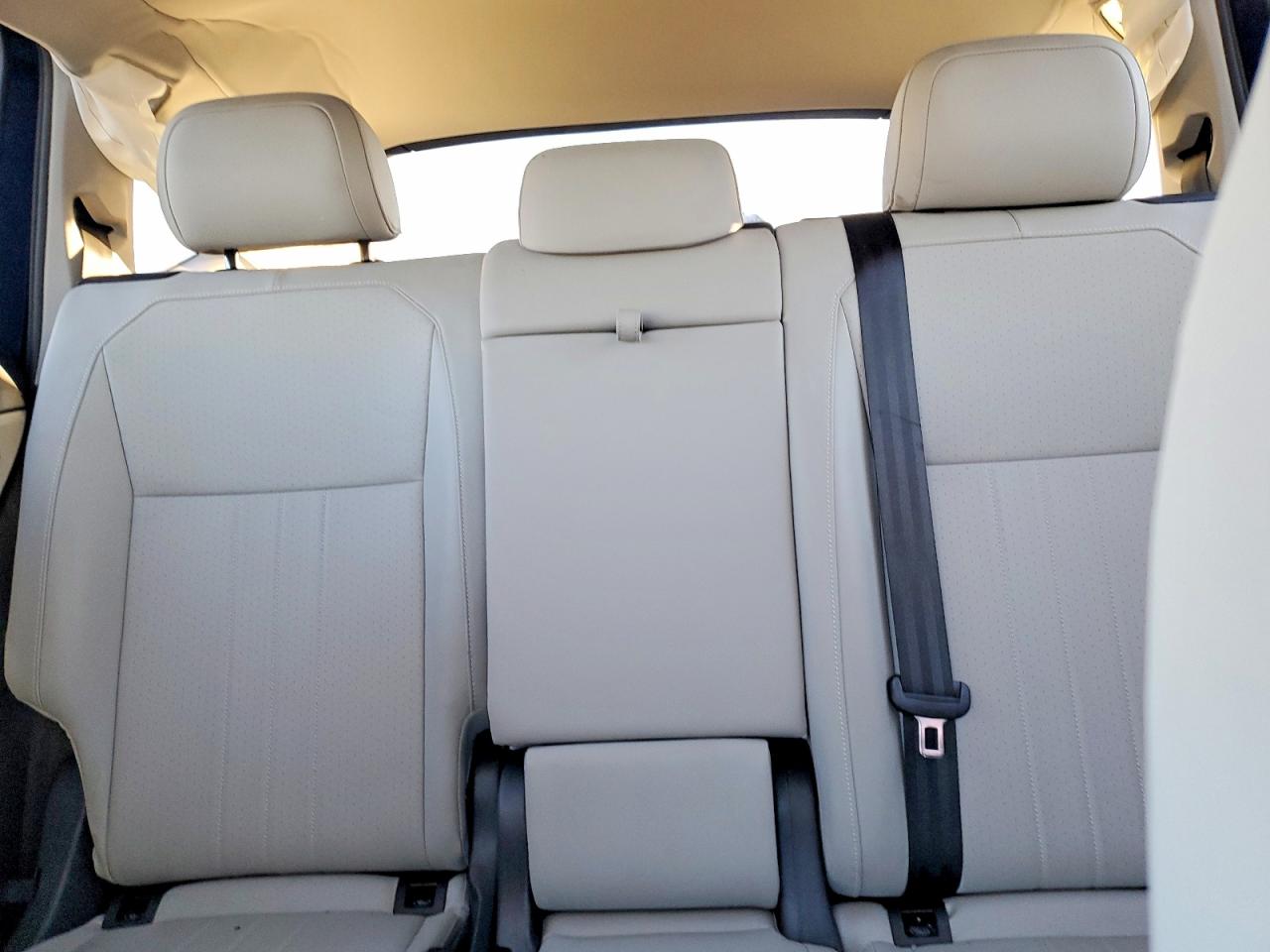 2024 VOLKSWAGEN TIGUAN SE photo 28