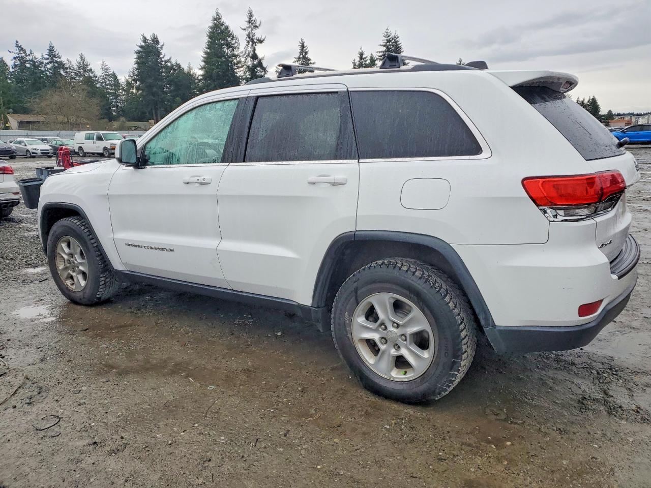 2014 JEEP GRAND CHEROKEE LAREDO photo 2