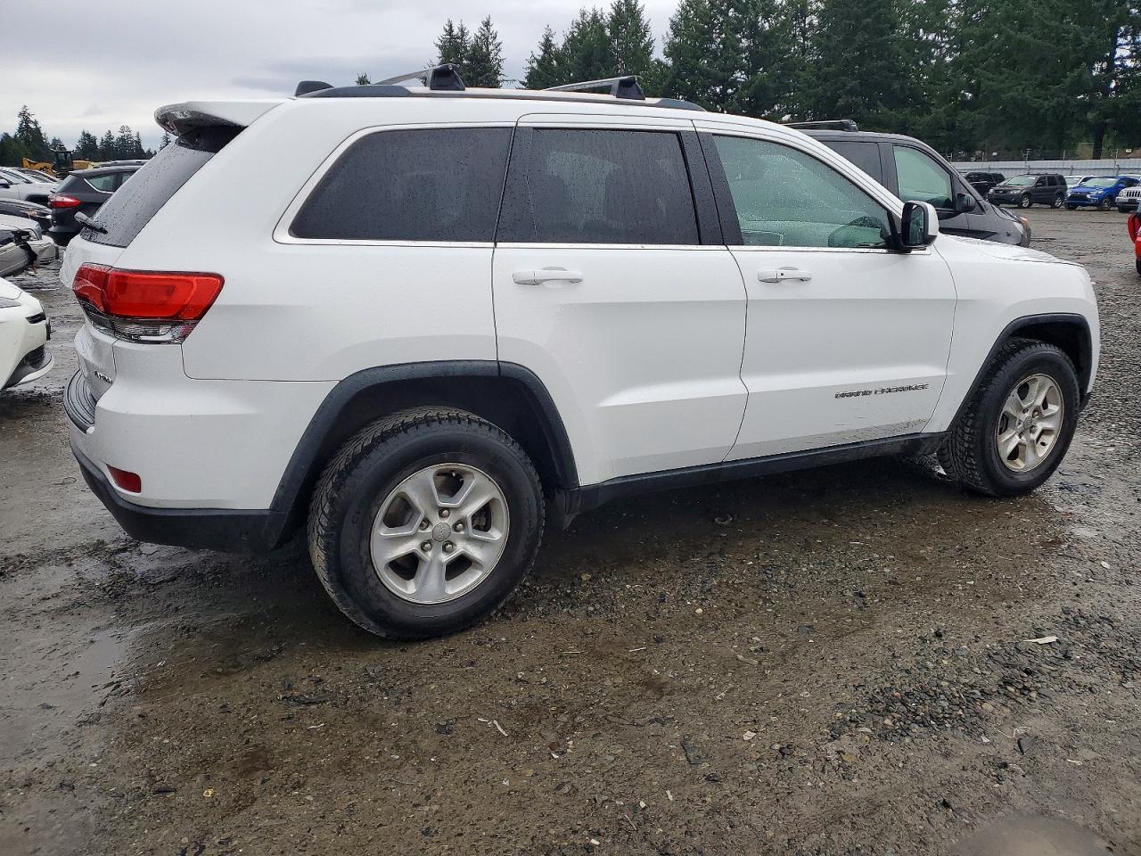 2014 JEEP GRAND CHEROKEE LAREDO photo 3