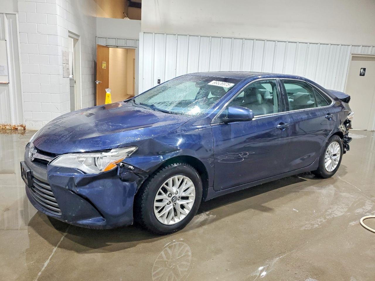 2017 TOYOTA CAMRY