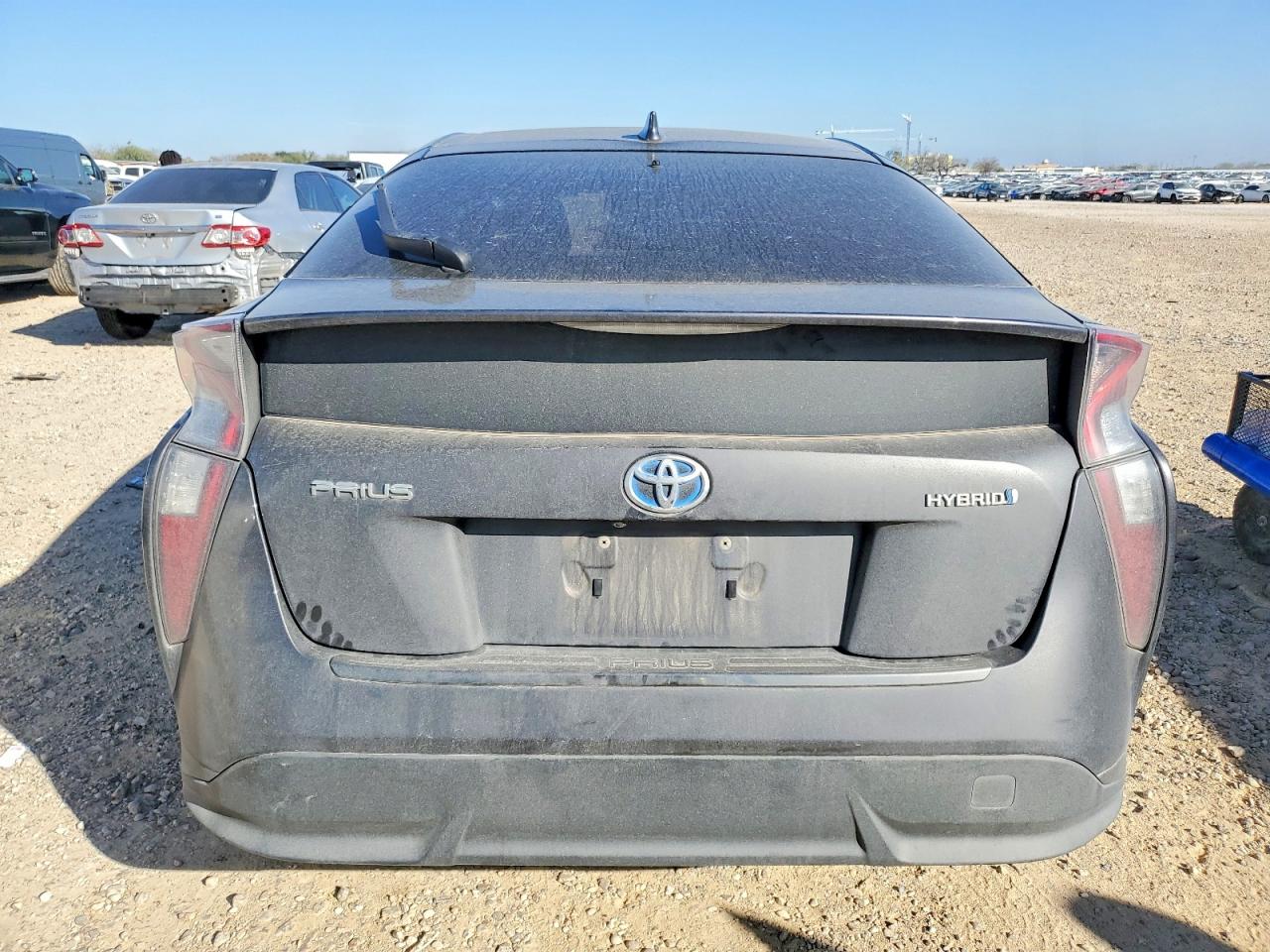 2016 TOYOTA PRIUS THREE TOURING photo 6