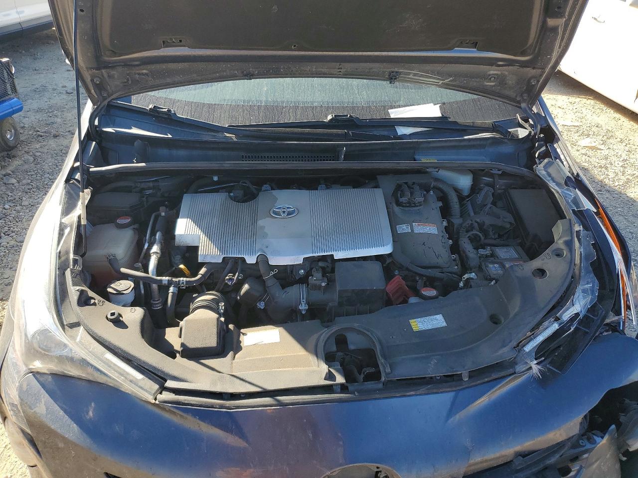 2016 TOYOTA PRIUS THREE TOURING photo 11