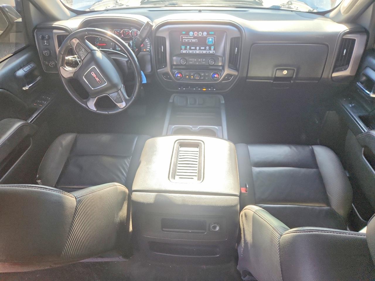 2017 GMC SIERRA K1500 SLT photo 8