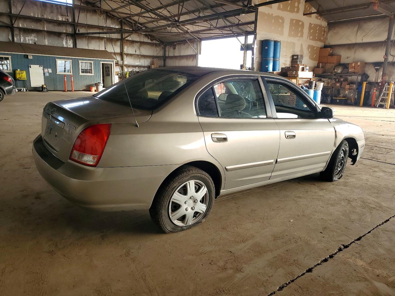 2003 HYUNDAI ELANTRA GLS photo 3