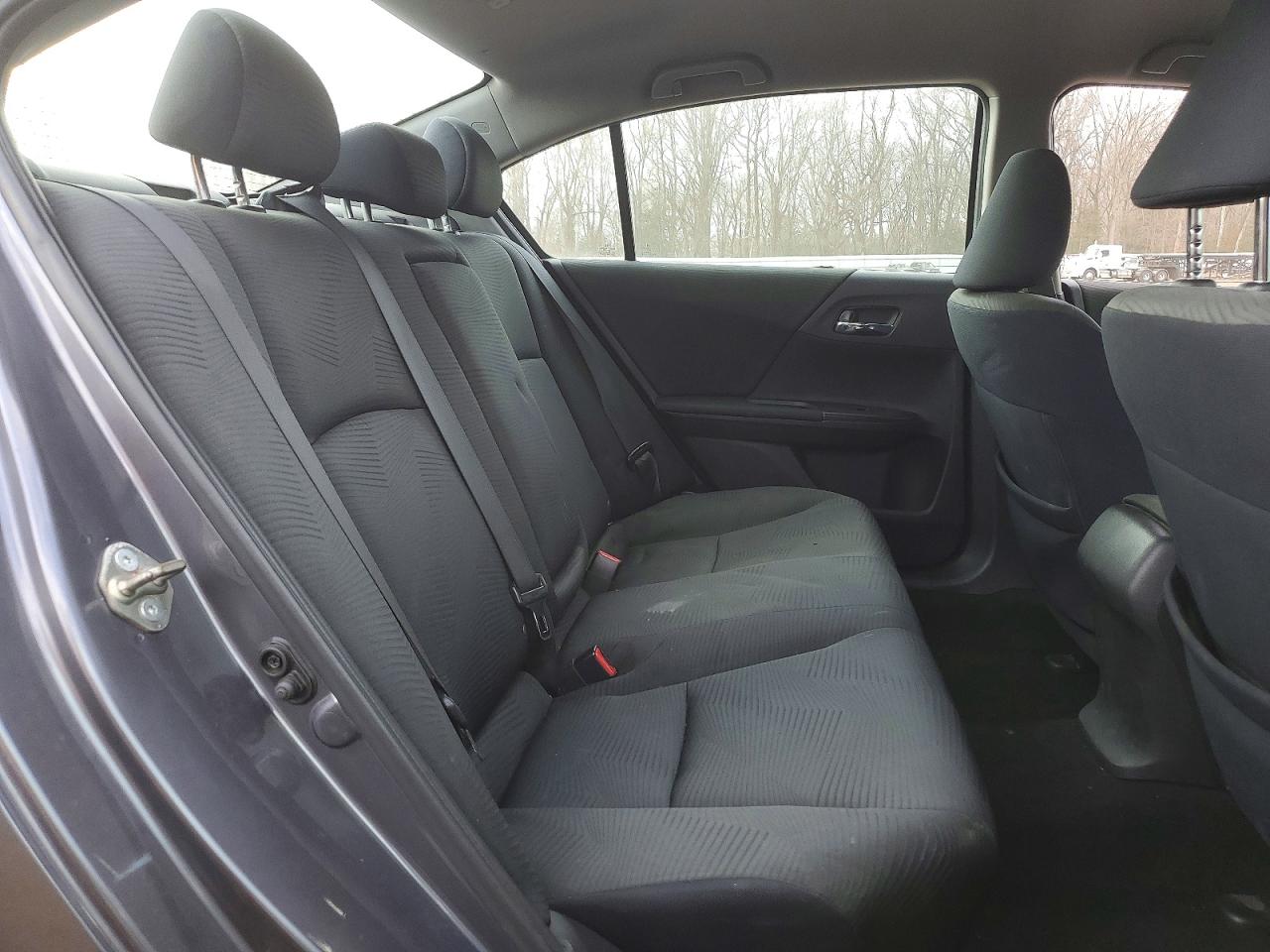 2017 HONDA ACCORD LX photo 10