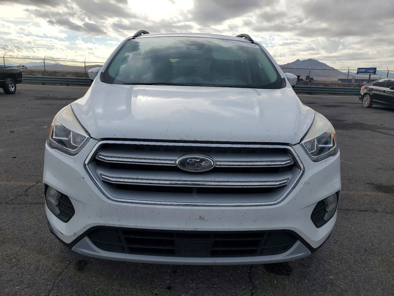 2019 FORD ESCAPE SEL photo 5