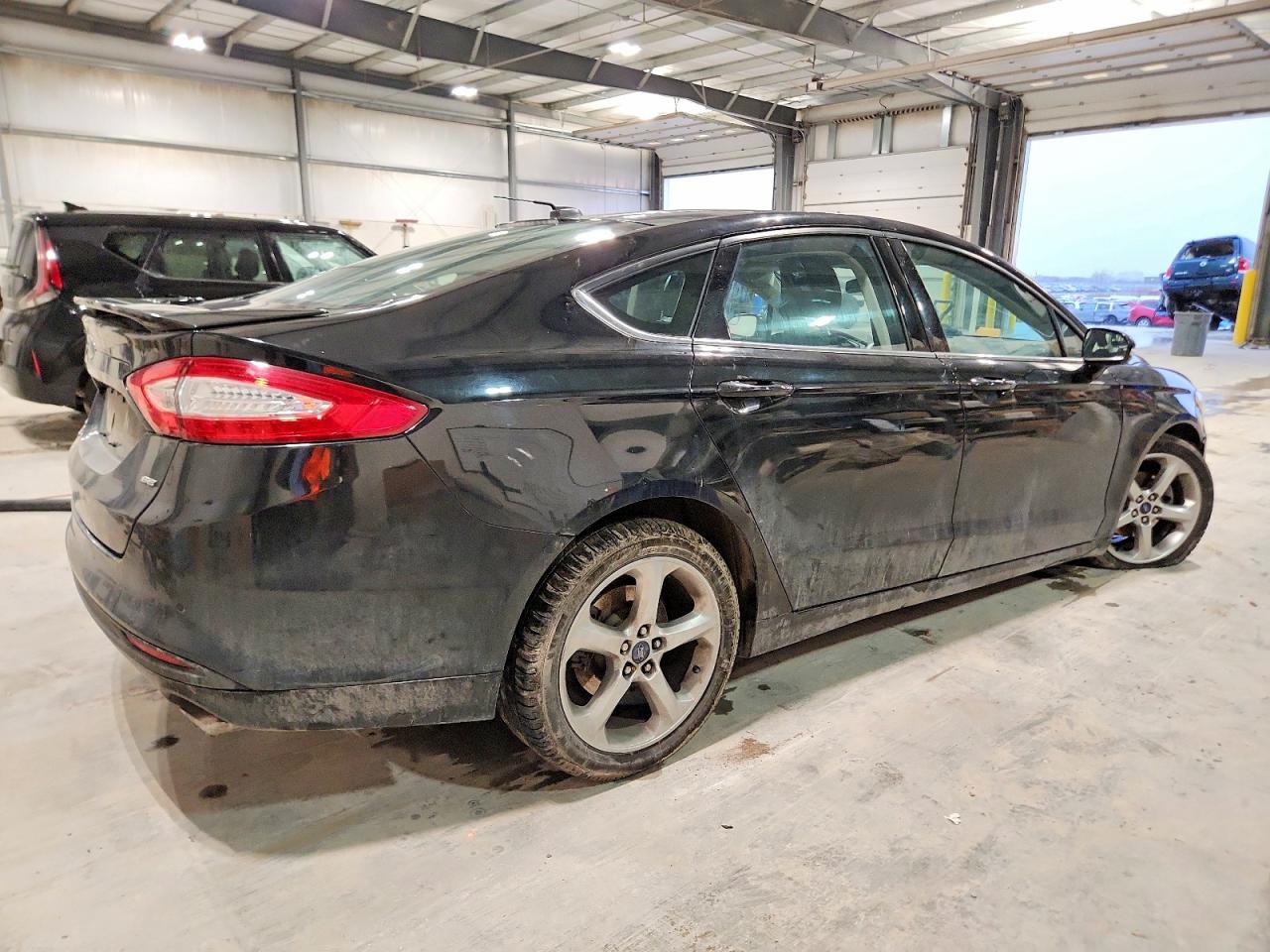 2016 FORD FUSION SE photo 3