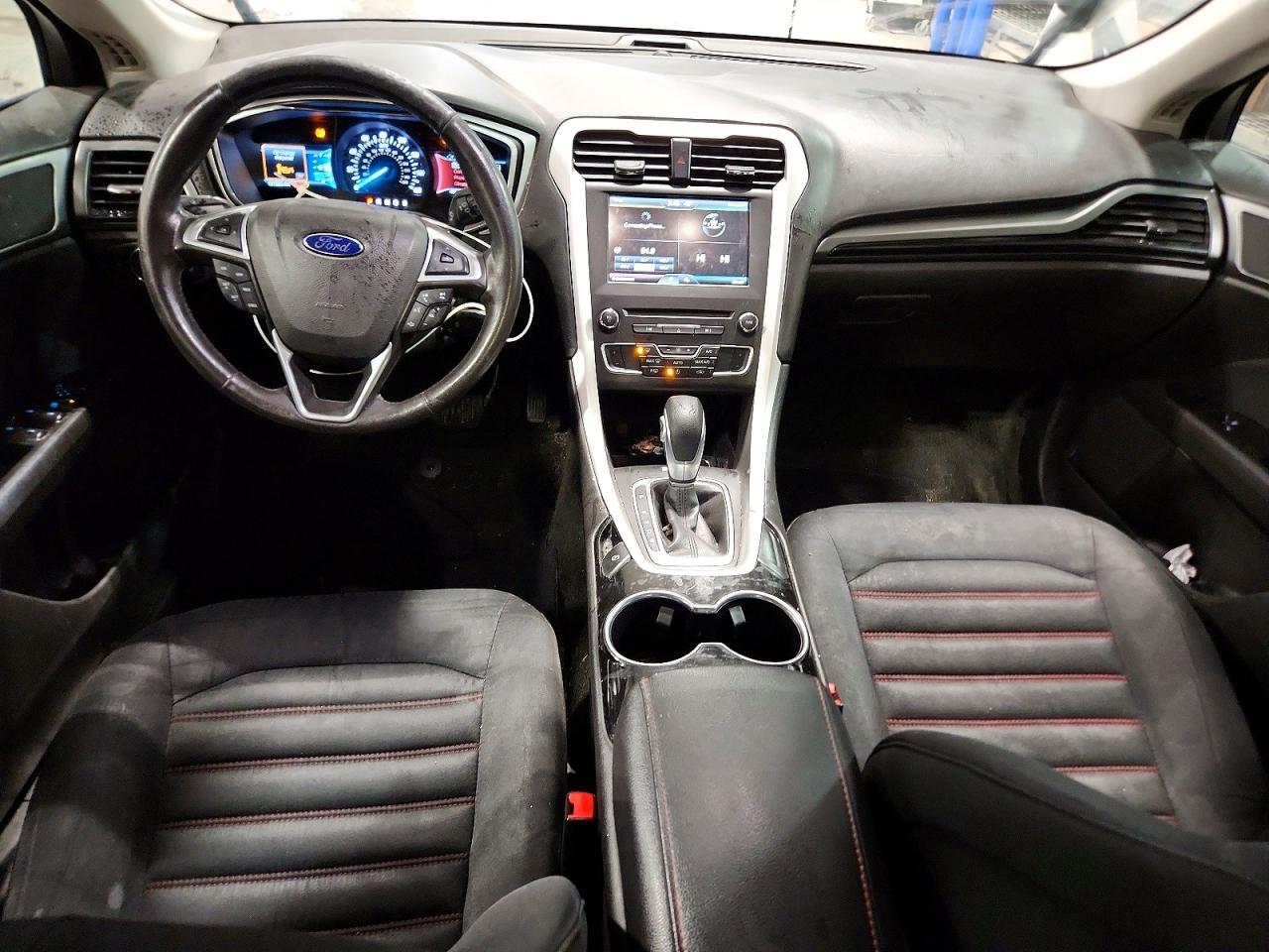 2016 FORD FUSION SE photo 8