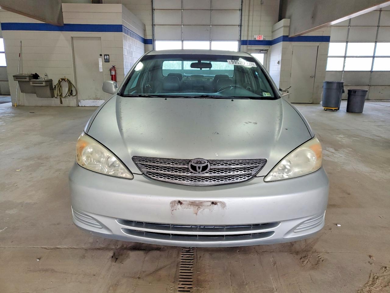 2002 TOYOTA CAMRY LE photo 5
