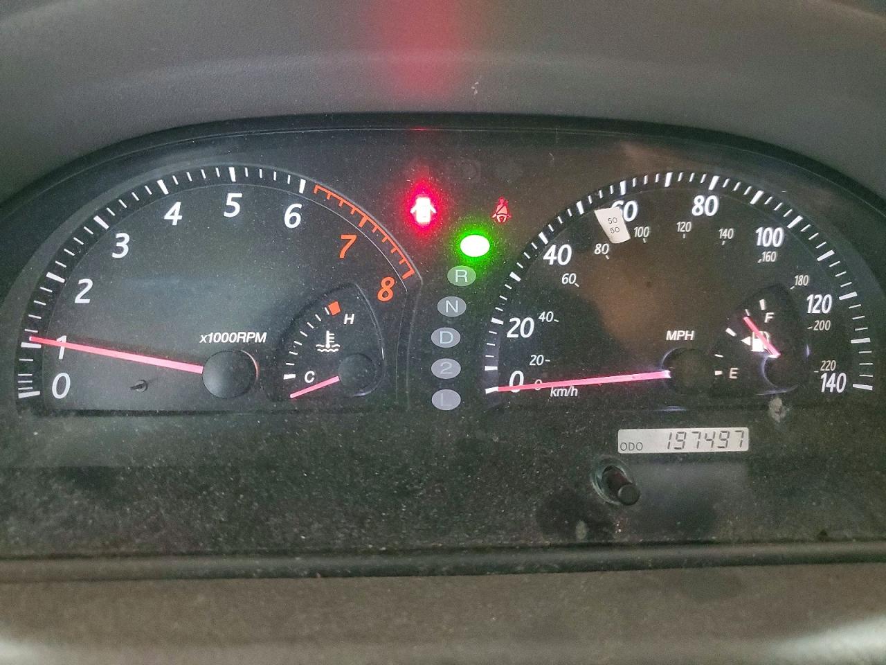 2002 TOYOTA CAMRY LE photo 9