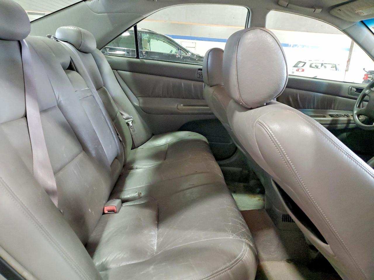 2002 TOYOTA CAMRY LE photo 10