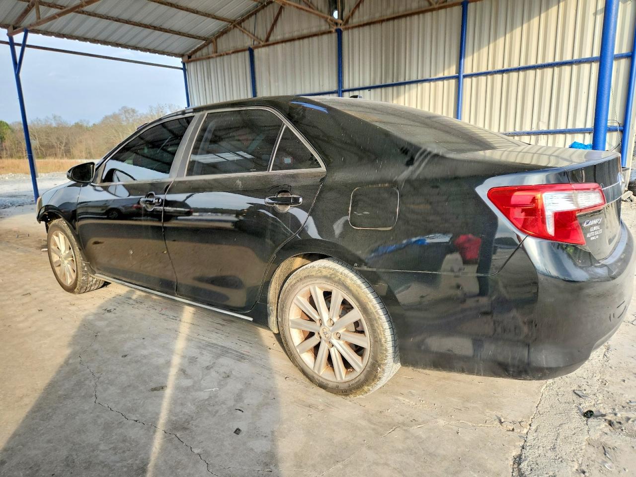 2014 TOYOTA CAMRY L photo 3