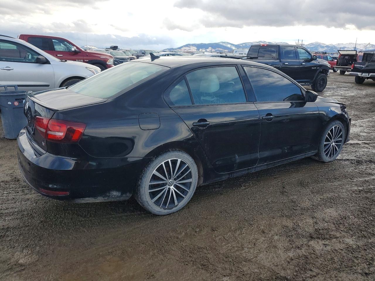 2016 VOLKSWAGEN JETTA SPORT photo 5
