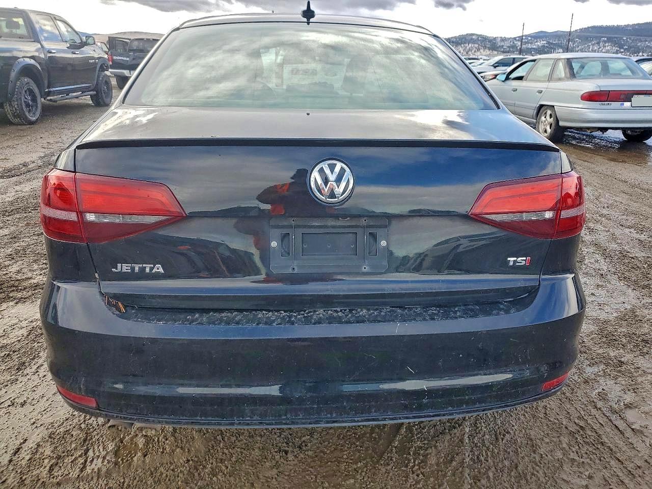 2016 VOLKSWAGEN JETTA SPORT photo 11