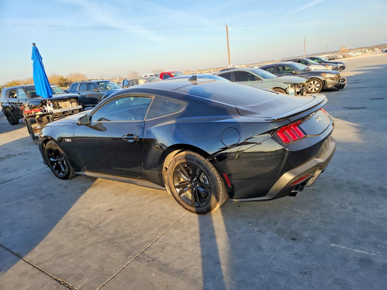 2024 FORD MUSTANG GT photo 4