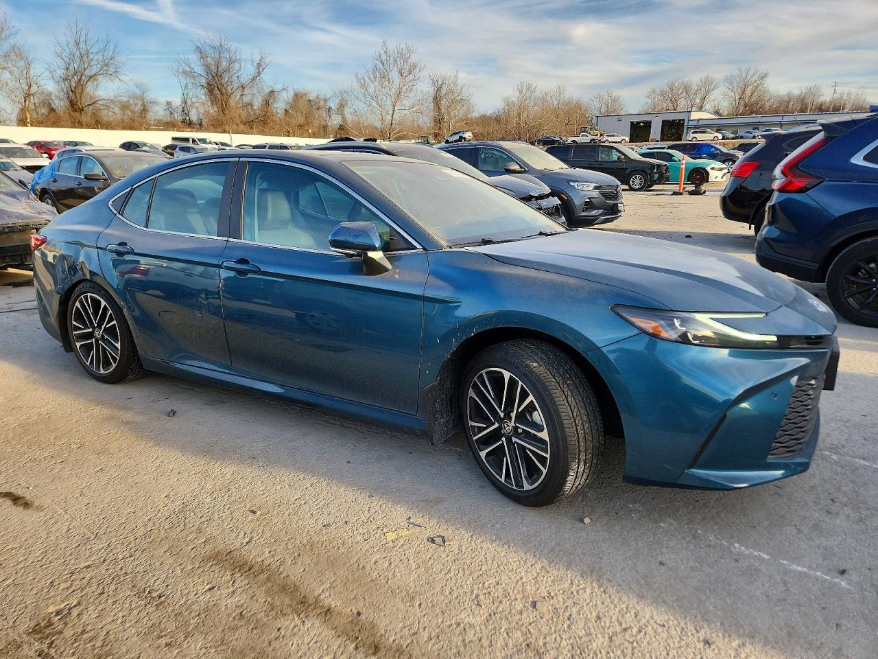 2025 TOYOTA CAMRY XSE photo 4
