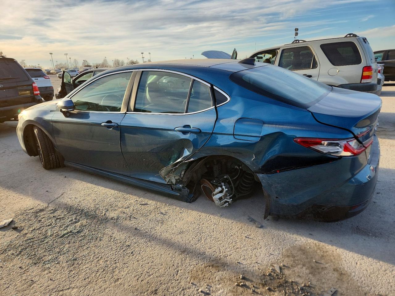 2025 TOYOTA CAMRY XSE photo 2