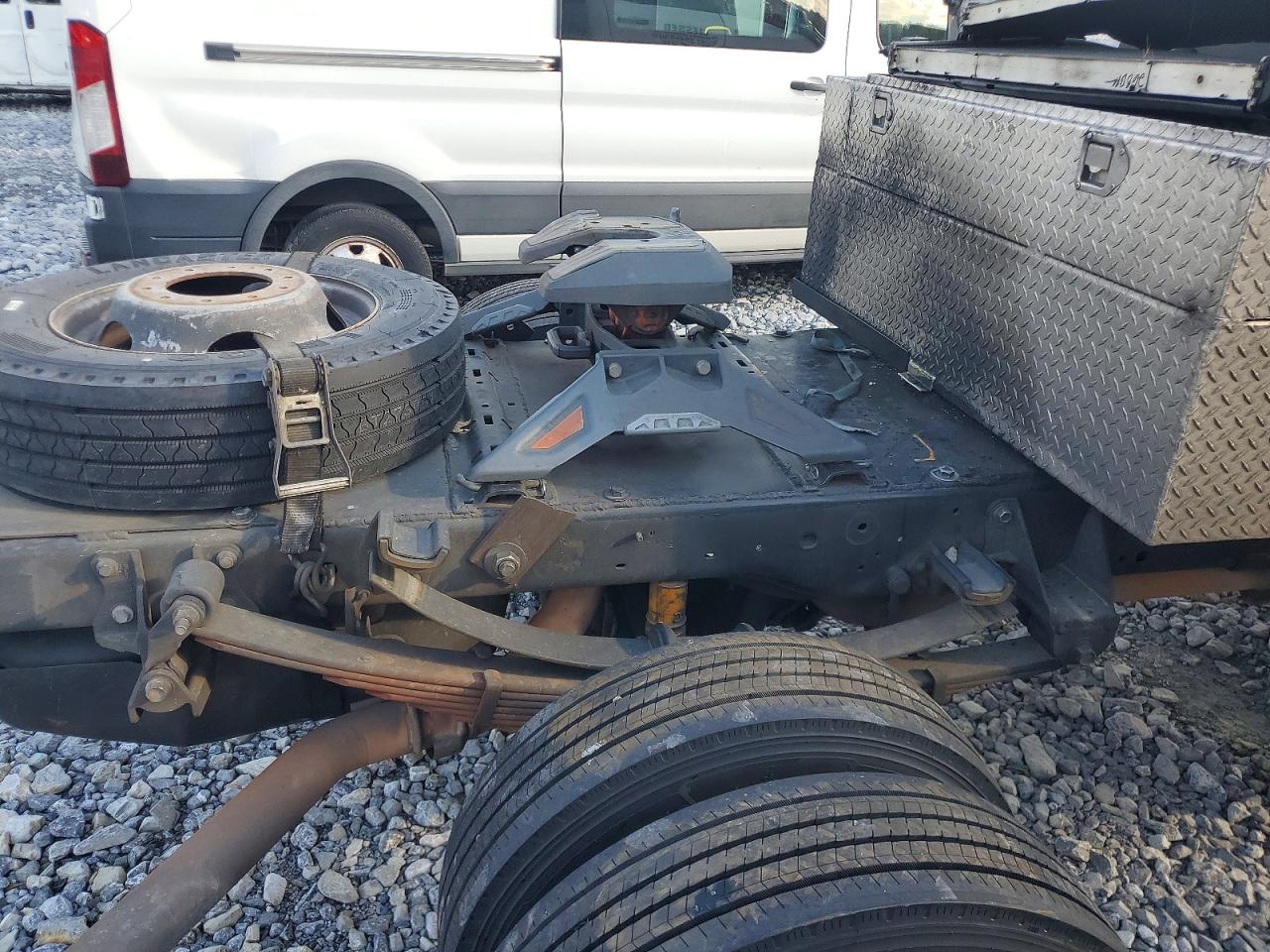 2023 FORD F550 TRUCK CAB AND CHASSIS photo 10