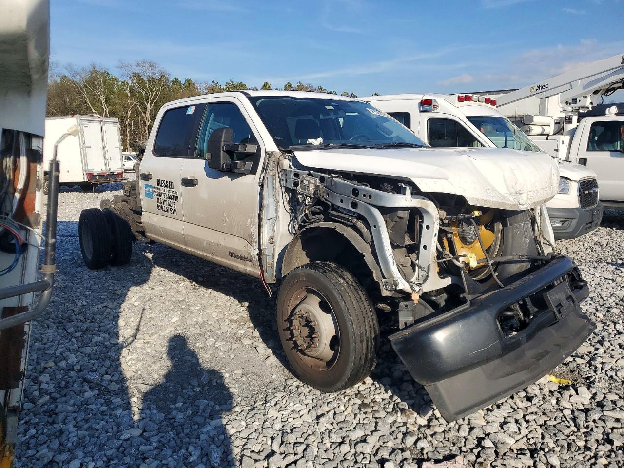 2023 FORD F550 TRUCK CAB AND CHASSIS photo 4