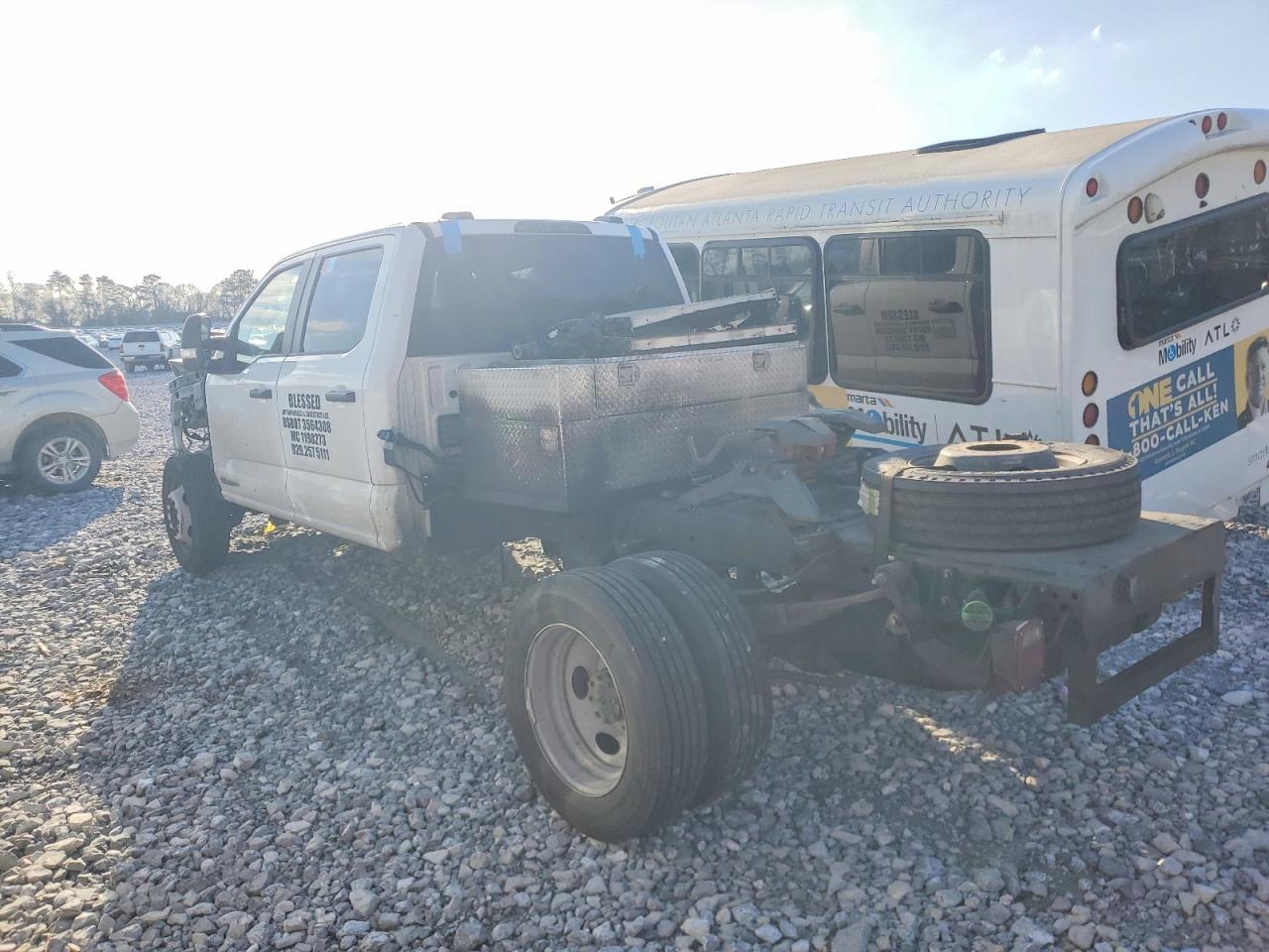 2023 FORD F550 TRUCK CAB AND CHASSIS photo 2