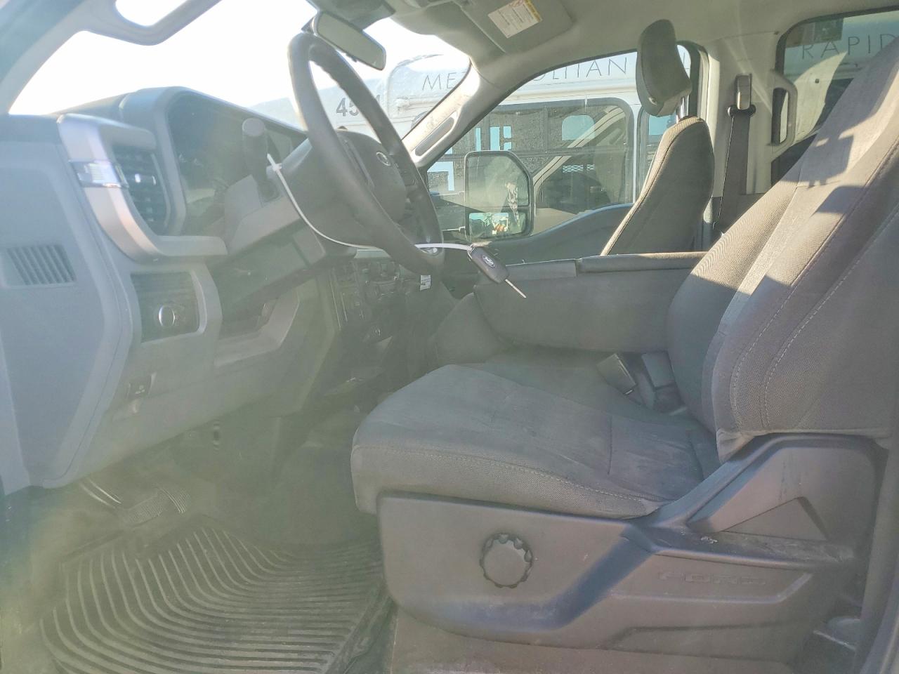 2023 FORD F550 TRUCK CAB AND CHASSIS photo 7