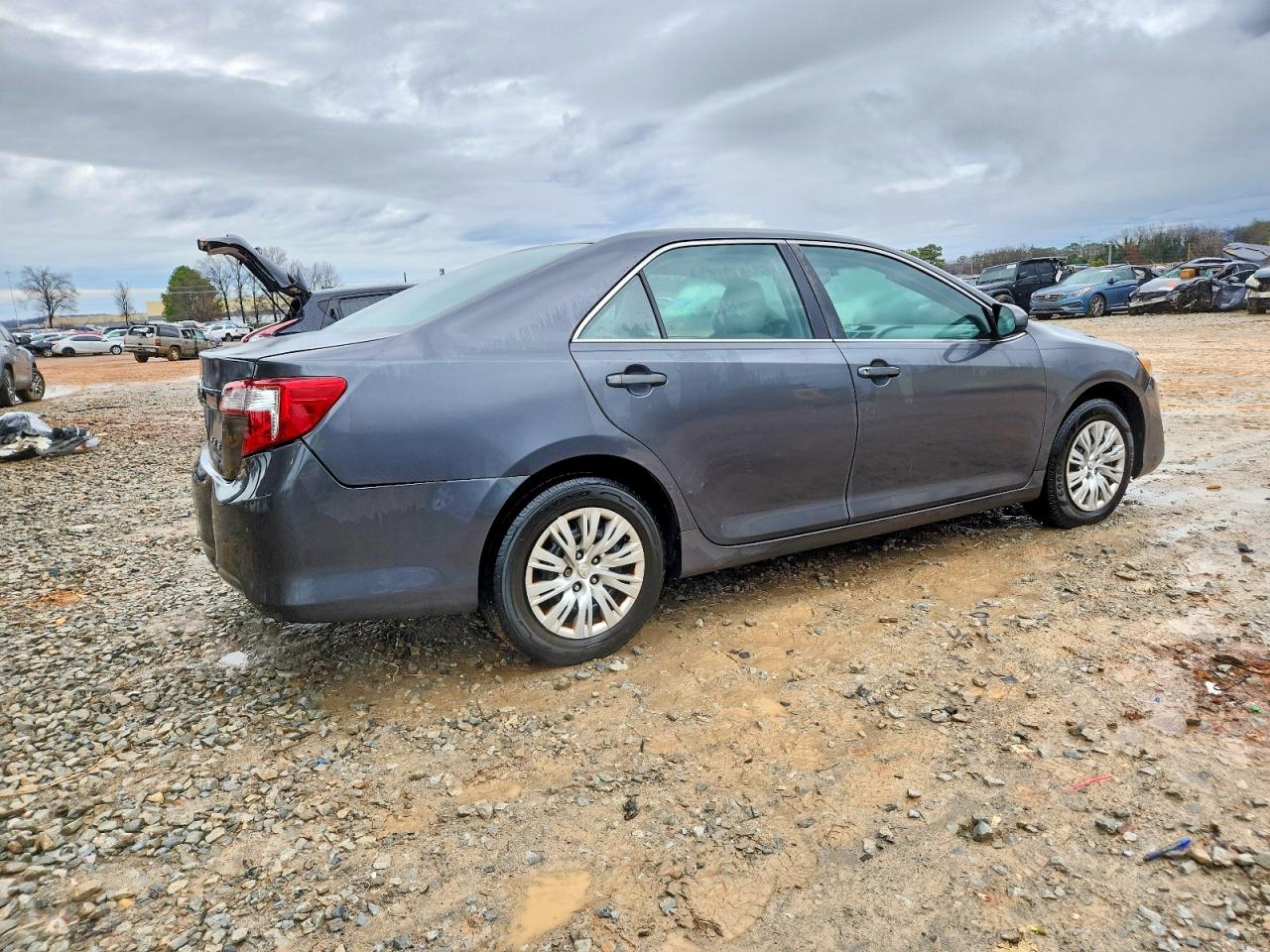 2012 TOYOTA CAMRY BASE photo 3