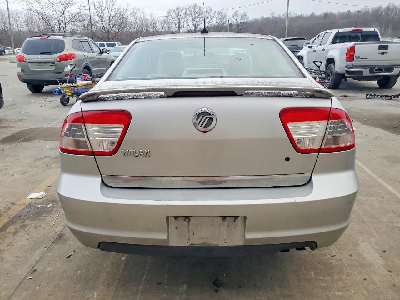 2009 MERCURY MILAN photo 6