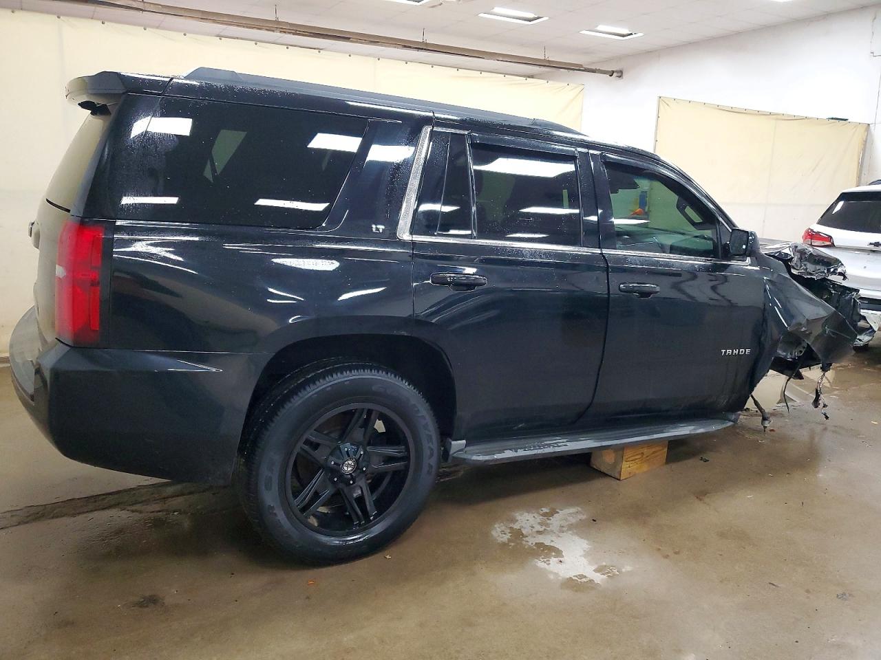 2015 CHEVROLET TAHOE K1500 LT photo 3